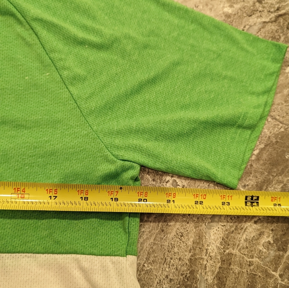 New Balance Men's short sleeve tee short white green graphic bicycle dry-fit L - Picture 6 of 7